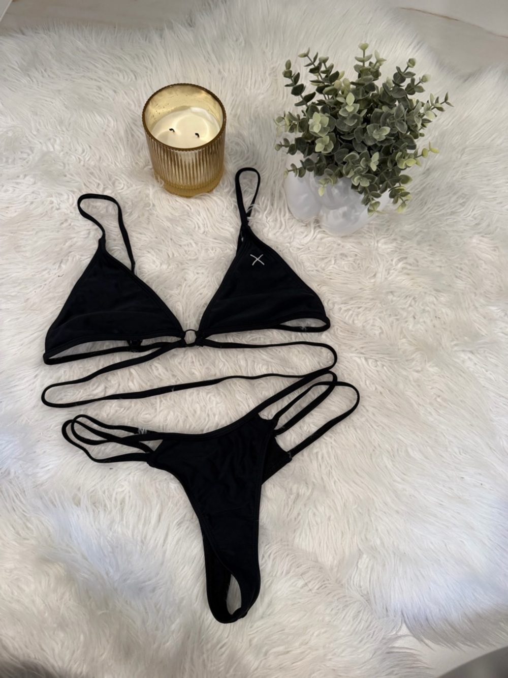 Boutine LA Black Strappy Triangle Bikini Set - Women Swim (L/M)